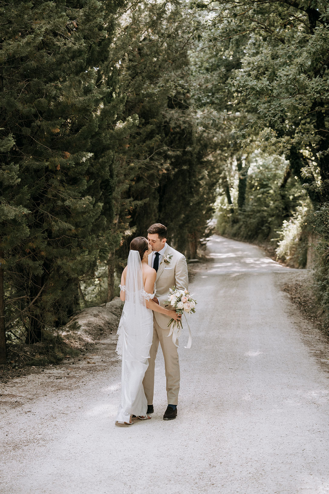 Destination wedding in Assisi, Italy, photographed by New Zealand and Europe based wedding photographer Meredith Lord